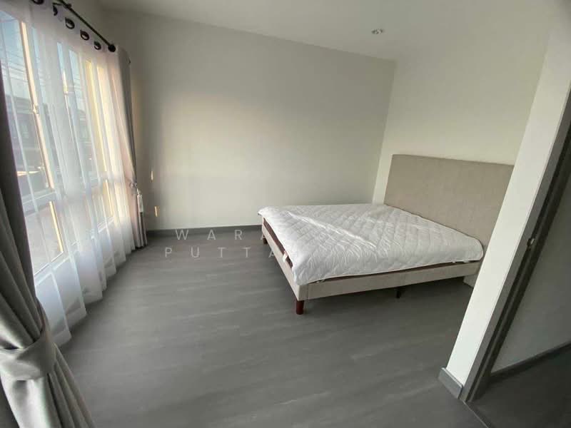 Sammakorn Avenue Suvarnabhumi, Bangkok, Rural Development 3 Khlong Song Ton Noon, Khlong Song Ton Nun, Lat Krabang, Bangkok, 4 Bedrooms, 176 sqm, Townhouse For Rent, by Waraporn Puttapong, 11722024 - DDproperty.com