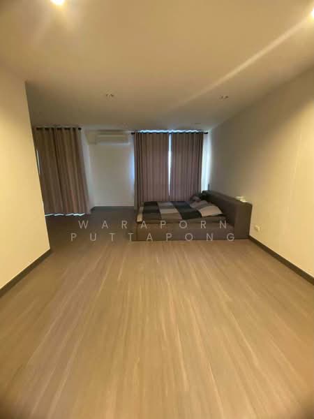 Sammakorn Avenue Suvarnabhumi, Bangkok, Rural Development 3 Khlong Song Ton Noon, Khlong Song Ton Nun, Lat Krabang, Bangkok, 4 Bedrooms, 176 sqm, Townhouse For Rent, by Waraporn Puttapong, 11722024 - DDproperty.com