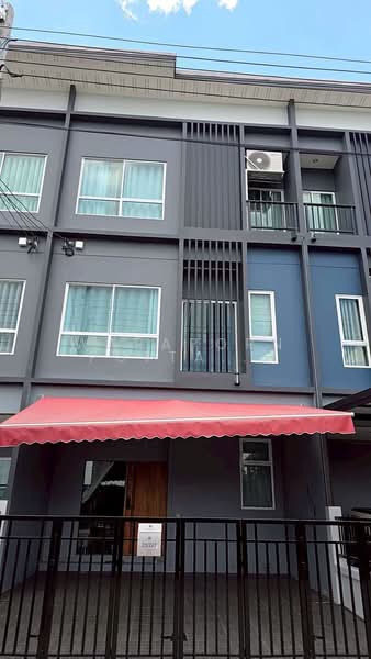 Sammakorn Avenue Suvarnabhumi, Bangkok, Rural Development 3 Khlong Song Ton Noon, Khlong Song Ton Nun, Lat Krabang, Bangkok, 4 Bedrooms, 176 sqm, Townhouse For Rent, by Waraporn Puttapong, 11722024 - DDproperty.com
