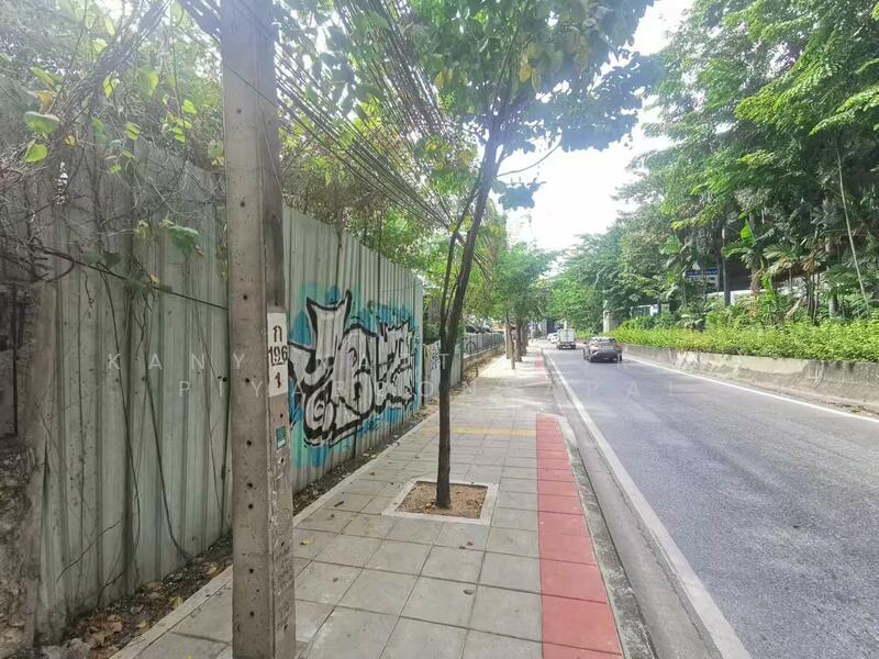 ให้เช่า - ให้เช่าที่ดินเปล่า สำหรับเก็บของ ทำโกดังขนาดเล็ก ไม่ไกล พระราม 9 ตลาดเสรี มาร์เก็ต, กรุงเทพ