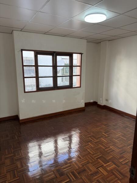 3-story townhouse 99/338 Soi Sridan 22, Samut Prakan, Bang Kaeo, Bang Plee, Samut Prakan, 4 Bedrooms, 75 sqm, Townhouse For Rent, by PATTANAPOL SOODTO, 11723337 - DDproperty.com