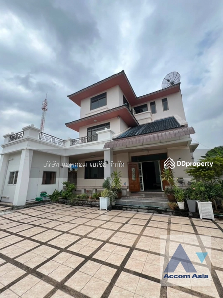 ให้เช่า - 7 Bedrooms House for Rent in Lat Phrao, Bangkok, กรุงเทพ