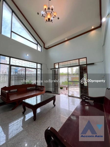 ให้เช่า - 7 Bedrooms House for Rent in Lat Phrao, Bangkok, กรุงเทพ