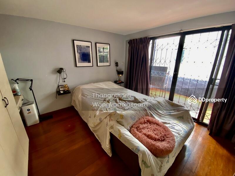 For Sale - 2-Storey Townhome for Sale Perfect for Living or Office Use Ladprao 26 | 200 SQM | Near MRT Ladprao, Bangkok