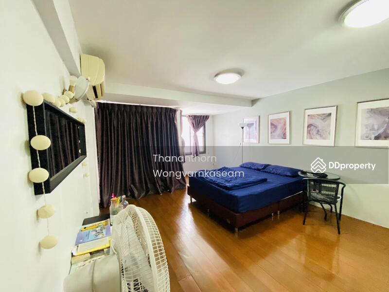 For Sale - 2-Storey Townhome for Sale Perfect for Living or Office Use Ladprao 26 | 200 SQM | Near MRT Ladprao, Bangkok