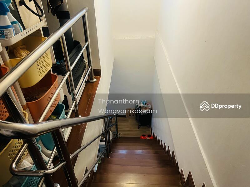 For Sale - 2-Storey Townhome for Sale Perfect for Living or Office Use Ladprao 26 | 200 SQM | Near MRT Ladprao, Bangkok