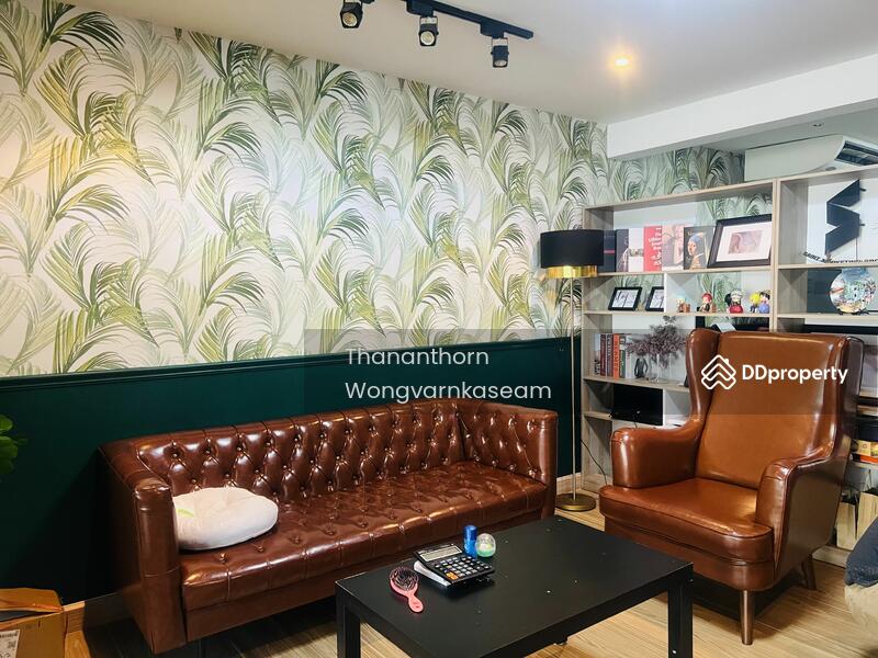 For Sale - 2-Storey Townhome for Sale Perfect for Living or Office Use Ladprao 26 | 200 SQM | Near MRT Ladprao, Bangkok