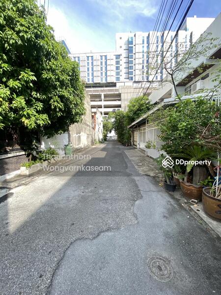 For Sale - 2-Storey Townhome for Sale Perfect for Living or Office Use Ladprao 26 | 200 SQM | Near MRT Ladprao, Bangkok