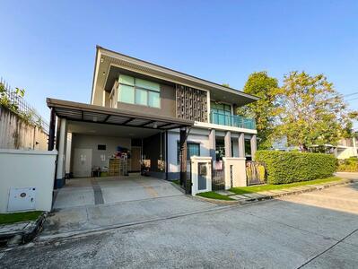 ขาย - Setthasiri Pattanakarn : เศรษฐสิริ พัฒนาการ, กรุงเทพ