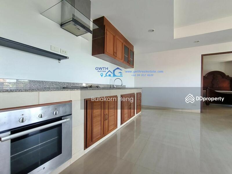 For Rent - Classic style residence for rent near Phra Khanong BTS, Bangkok