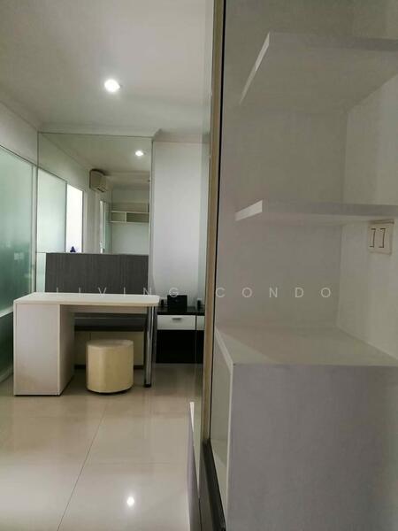 Lumpini Place Rama 9-Ratchada, Bangkok, Rama 9 Road, Huai Khwang, Huai Khwang, Bangkok, 1 Bedroom, 37 sqm, Condo For Sale, by Living Condo, 11725621 - DDproperty.com