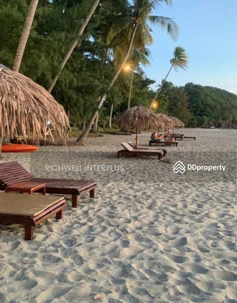 For Sale - For sale: Resort on a private island, Koh Sukorn, area 9 rai, Palian District,, Trang