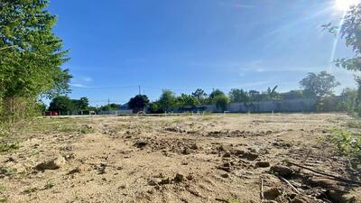 ขาย - ขายที่ดินพลาเนื้อที่ 1 ไร่ ถมแล้ว หลังสนามไดร์ฟกอล์ฟอีสเทอร์น สตาร์ ใกล้หาดพยูน-3.5กม., ระยอง