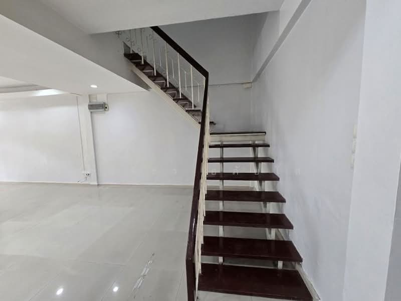 10260, Bangkok, Bang Chak, Phra Khanong, Bangkok, 4 Bedrooms, 200 sqm, Townhouse For Rent, by กุลจิรา อภัยโส, 11727447 - DDproperty.com