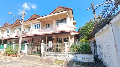 ขาย - หมู่บ้านรติรมย์ วิลล์ ซอยสวนผัก23 ใกล้ตลาดสด2ตลาดแค่200เมตร, กรุงเทพ