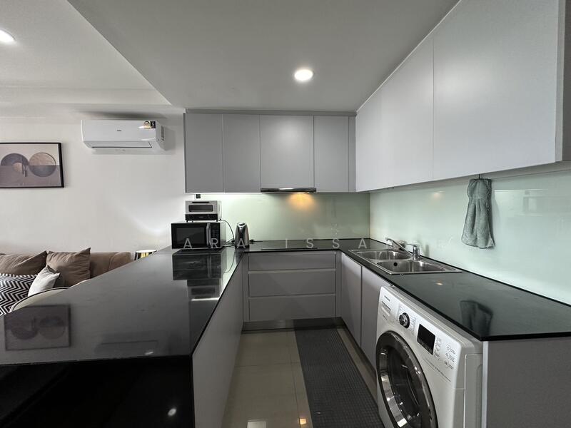 15 Sukhumvit Residences, Bangkok, Soi Sukhumvit 15, Khlongtoei Nua, Watthana, Bangkok, 2 Bedrooms, 90 sqm, Condo For Rent, by Apissara Issareeya, 11728665 - DDproperty.com