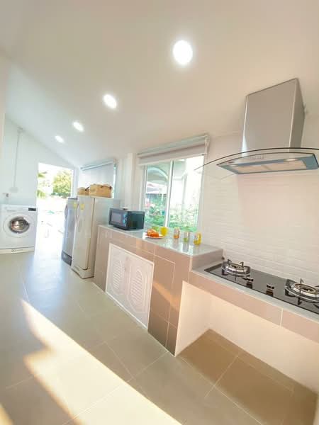 ตลาดสามแยก, Chiang Mai, San Sai Noi, San Sai, Chiang Mai, 2 Bedrooms, 270 sqm, Single Detached House For Rent, by Surat Premsri, 11729707 - DDproperty.com