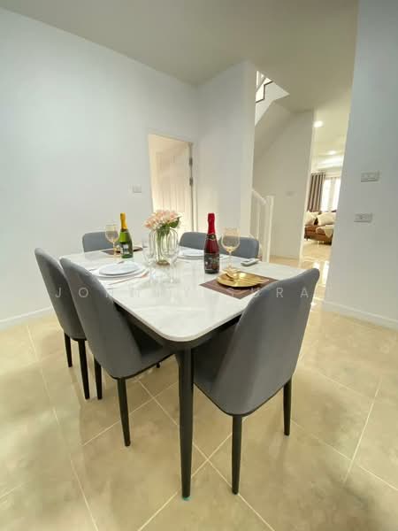 ตลาดสามแยก, เชียงใหม่, สันทรายน้อย, สันทราย, เชียงใหม่, 270 ตร.ม., บ้านเดี่ยว ให้เช่า, โดย Johnny Surat, 11729707 - DDproperty.com