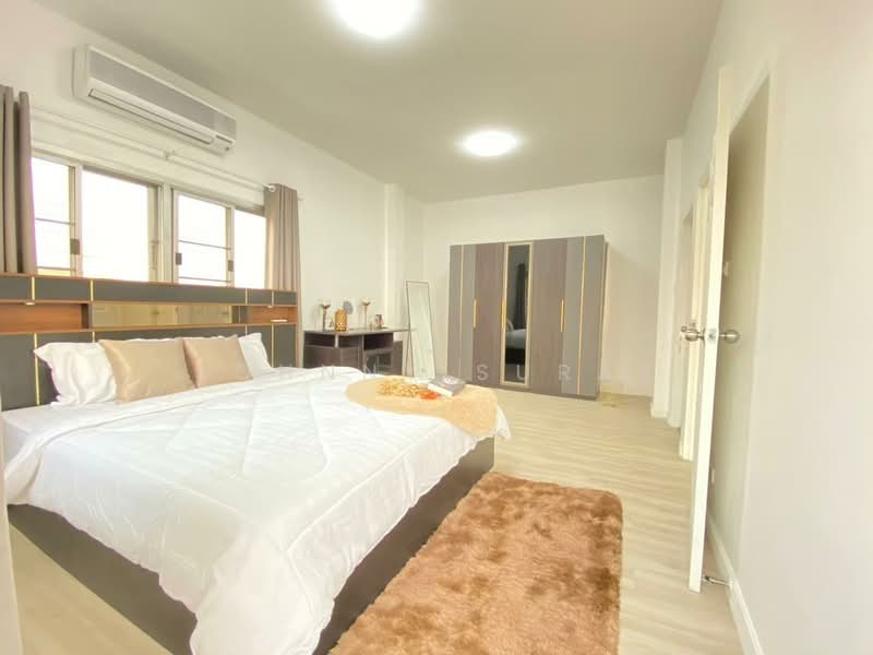 ตลาดสามแยก, Chiang Mai, San Sai Noi, San Sai, Chiang Mai, 2 Bedrooms, 270 sqm, Single Detached House For Rent, by Surat Premsri, 11729707 - DDproperty.com