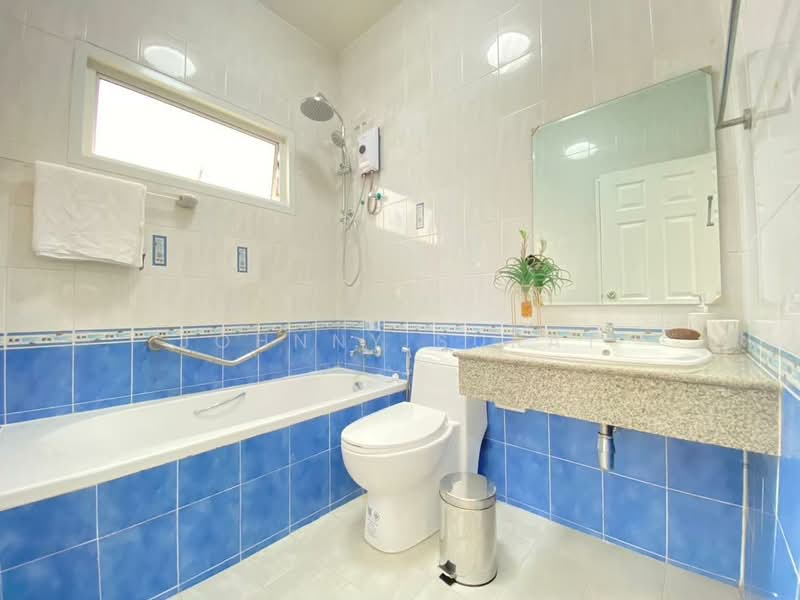 ตลาดสามแยก, Chiang Mai, San Sai Noi, San Sai, Chiang Mai, 2 Bedrooms, 270 sqm, Single Detached House For Rent, by Surat Premsri, 11729707 - DDproperty.com