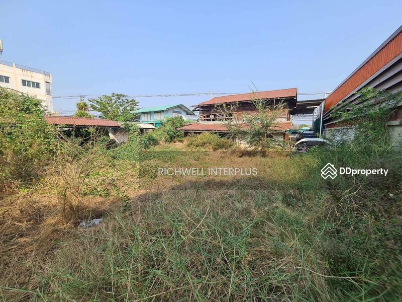 For Sale - Land for sale with buildings in the heart of Paet Riew, 188 sq m, on the new Si Sot road., Chachoengsao
