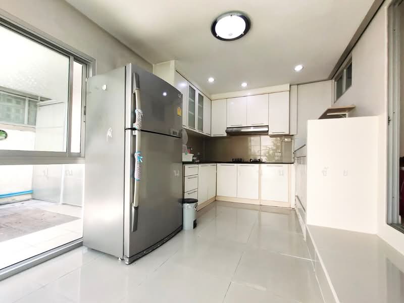บ้านใหม่ พระราม 9-วงแหวน, Bangkok, Saphan Sung, Bangkok, 3 Bedrooms, 197 sqm, Townhouse For Sale, by ปุณณภา นารานนทชัย, 11729943 - DDproperty.com