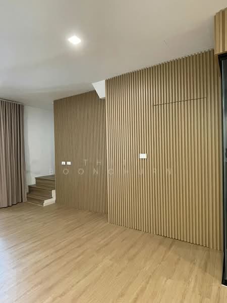 Patio Srinakarin-Rama 9, Bangkok, Krungthep Kreetha Road, Hua Mak, Bang Kapi, Bangkok, 3 Bedrooms, 193 sqm, Townhouse For Rent, by Thiti Boonchurn, 11730268 - DDproperty.com