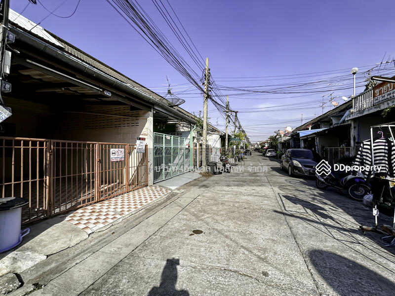 ขาย - ทาวน์เฮ้าส์ 2 ชั้น บางซื่อ ซอย กรุงเทพ - นนทบุรี 17 พร้อมอยู่, กรุงเทพ