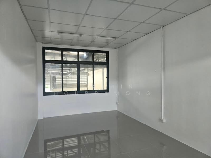 ให้เช่าโรงงาน พื้นที่สีม่วง พุทธมณฑล สาย4 อ้อมน้อย กระทุ่มแบน สมุทรสาคร, สมุทรสาคร, อ้อมน้อย, กระทุ่มแบน, สมุทรสาคร, 1,680 ตร.ม., โกดัง-โรงงาน ให้เช่า, โดย Jakarin Houpramong, 11732444 - DDproperty.com