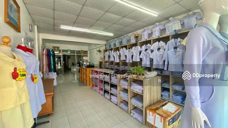 For Sale - Commercial building for sale, 4 floors, 1 unit, next to Chotana Road, near Nakornping Hospital., Chiang Mai