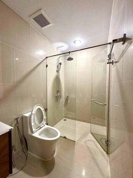 The Emporio Place, Bangkok, 93 Soi Sukhumvit 24, Sukhumvit Road, Khong Tan, Khlong Toei, Bangkok, 3 Bedrooms, 162 sqm, Condo For Rent, by Next Step Property, 11734012 - DDproperty.com