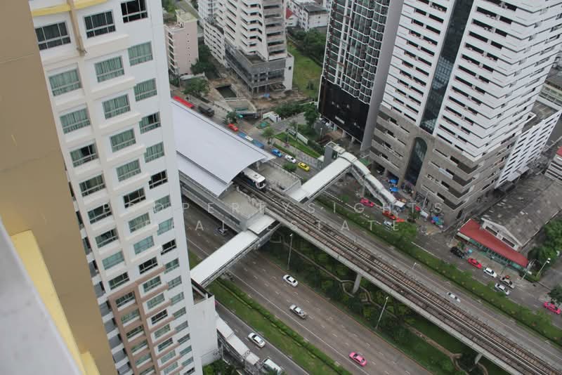 Q House Condo Sathorn, Bangkok, Thonburi Road, Khlong Ton Sai, Khlong San, Bangkok, 2 Bedrooms, 72 sqm, Condo For Rent, by PROPERTYSIGHTS REAL ESTATE, 11734252 - DDproperty.com