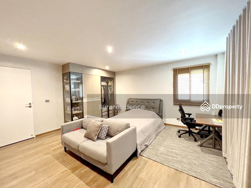 For Sale - House for sell 5 bedrooms Ladphrao, Bangkok