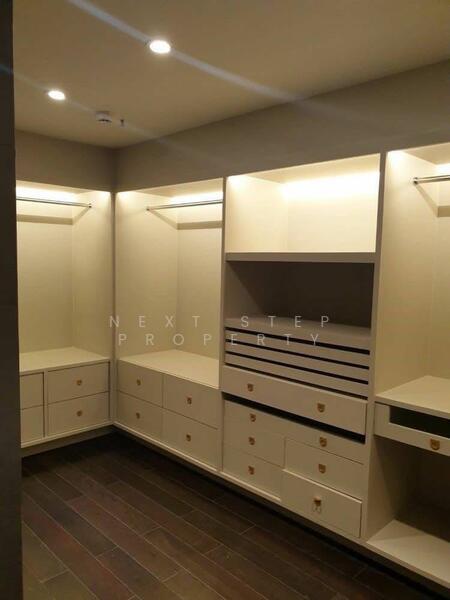 The Emporio Place, Bangkok, 93 Soi Sukhumvit 24, Sukhumvit Road, Khong Tan, Khlong Toei, Bangkok, 1 Bedroom, 132 sqm, Condo For Sale, by Next Step Property, 11735232 - DDproperty.com