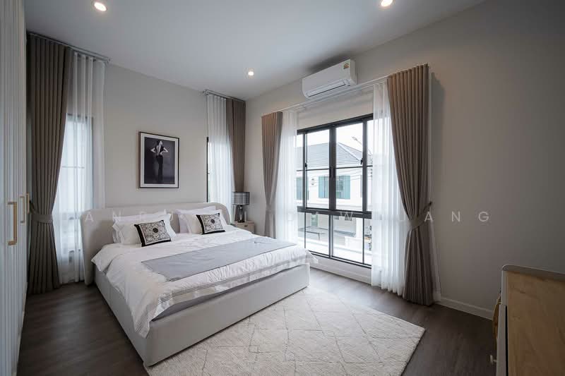 Setthasiri Bangna Km.10, Samut Prakan, Bangphli Yai, Bang Plee, Samut Prakan, 5 Bedrooms, 377 sqm, Single Detached House For Rent, by Kanrutai Dawruang, 11735633 - DDproperty.com