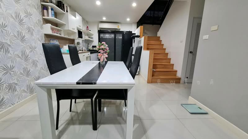The Estate Srinakarin 1, Bangkok, Soi On Nut 46, Suan Luang, Suan Luang, Bangkok, 3 Bedrooms, 195 sqm, Townhouse For Rent, by ปรินทร์ญาดา ชิณโชติ, 11735891 - DDproperty.com