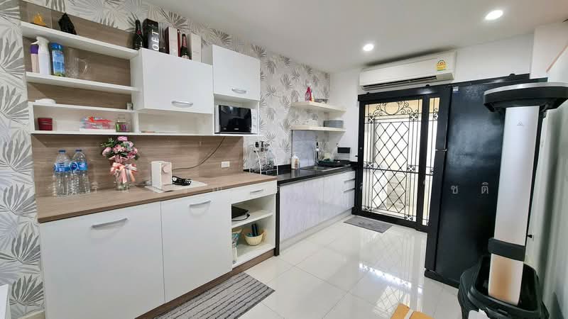 The Estate Srinakarin 1, Bangkok, Soi On Nut 46, Suan Luang, Suan Luang, Bangkok, 3 Bedrooms, 195 sqm, Townhouse For Rent, by ปรินทร์ญาดา ชิณโชติ, 11735891 - DDproperty.com