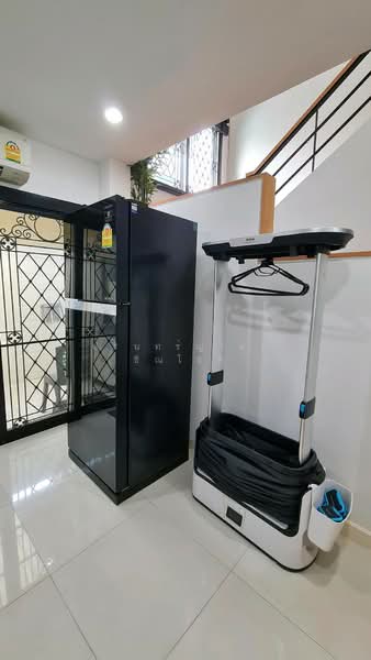 The Estate Srinakarin 1, Bangkok, Soi On Nut 46, Suan Luang, Suan Luang, Bangkok, 3 Bedrooms, 195 sqm, Townhouse For Rent, by ปรินทร์ญาดา ชิณโชติ, 11735891 - DDproperty.com