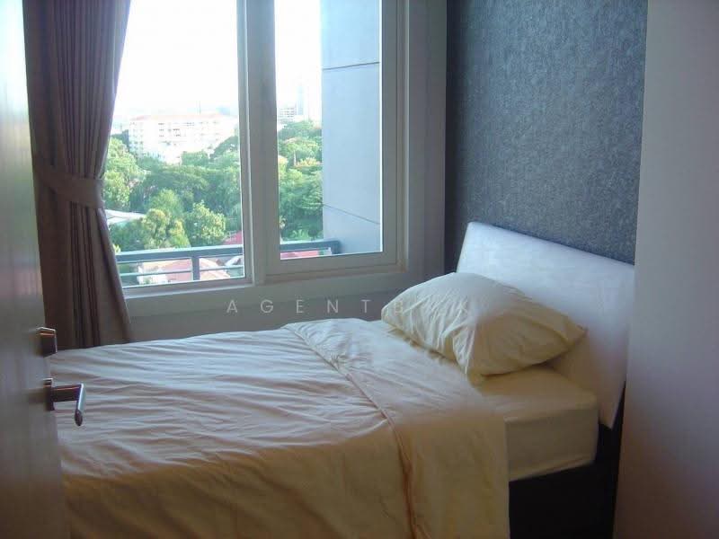 Siri At Sukhumvit, Bangkok, 902 Sukhumvit Road, Phra Kanong, Khlong Toei, Bangkok, 2 Bedrooms, 69 sqm, Condo For Rent, by Agentbkk, 11735921 - DDproperty.com