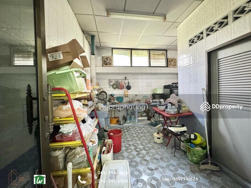 For Sale - ขายทาวน์เฮ้าส์ 3 ชั้น 4 ห้องนอน 3 ห้องน้ำซอยเพชรเกษม19แยก6 สถานีรถไฟฟ้าบางไผ่ 900 เมตร, Bangkok