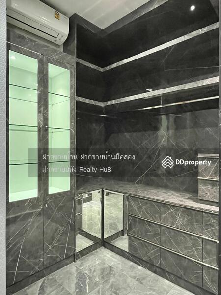 For Sale - Madcha Nirvana, Chon Buri
