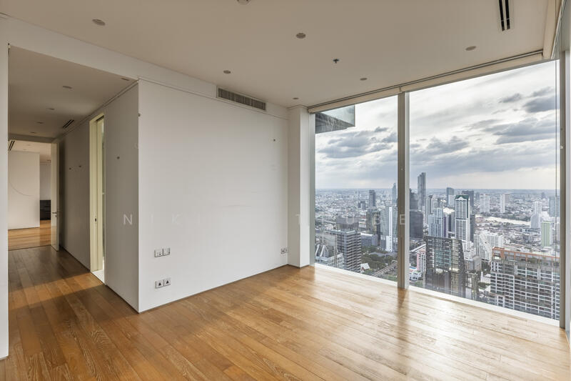 Master bedroom: 35 sqm