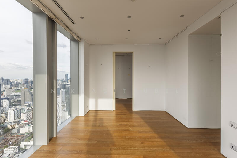 Master bedroom: 35 sqm