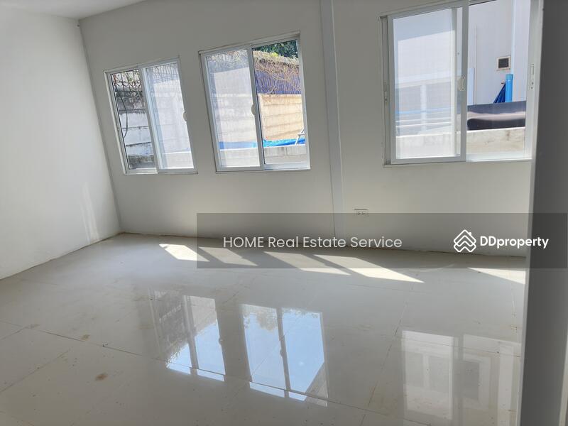 For Sale - Preecha Romklao, Bangkok