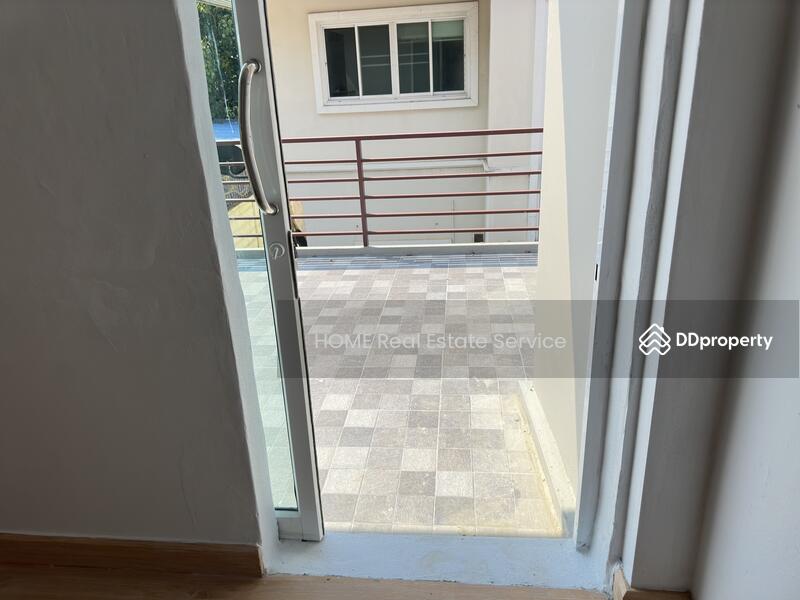 For Sale - Preecha Romklao, Bangkok