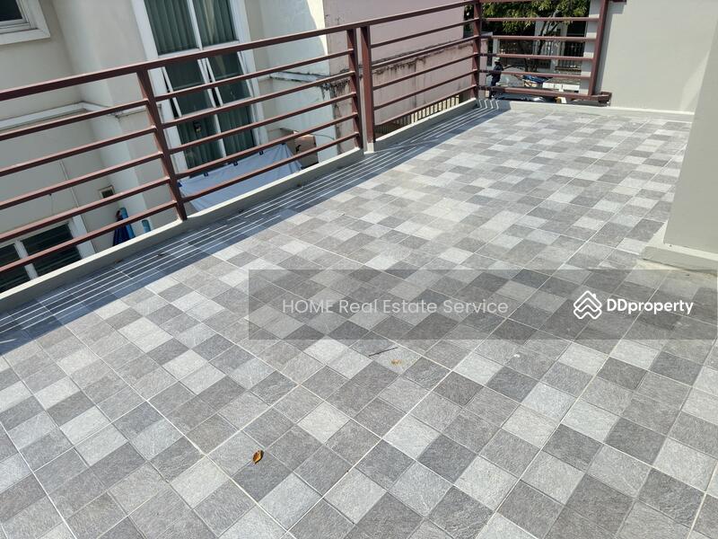For Sale - Preecha Romklao, Bangkok