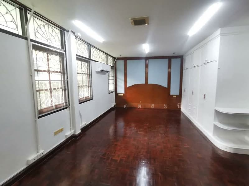 Phaholyothin road around BTS Ari, กรุงเทพ, สามเสนใน, พญาไท, กรุงเทพ, 200 ตร.ม., ทาวน์เฮ้าส์ ให้เช่า, โดย ปรีชา จิตต์สมนึก, 11739541 - DDproperty.com