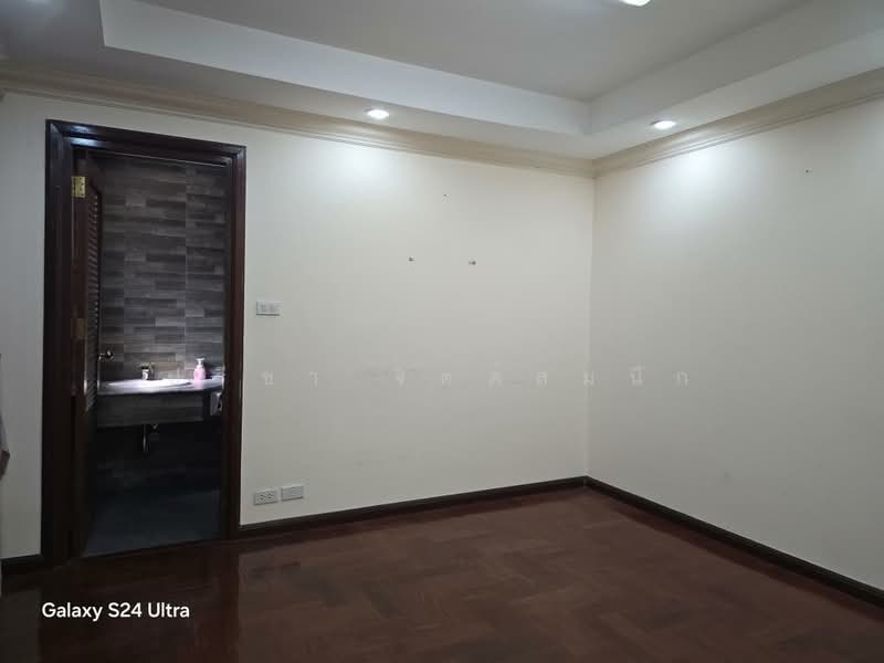 Phaholyothin road around BTS Ari, Bangkok, Samsen Nai, Phaya Thai, Bangkok, 5 Bedrooms, 400 sqm, Townhouse For Rent, by ปรีชา จิตต์สมนึก, 11739541 - DDproperty.com