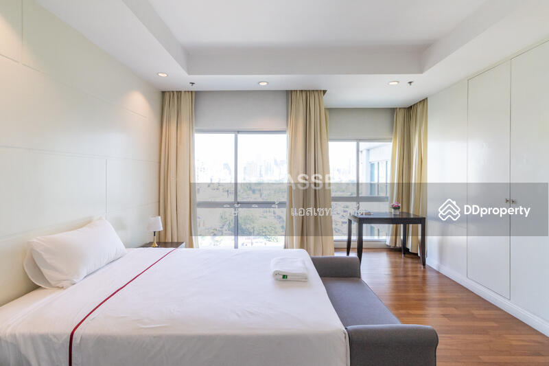 4 Bedrooms Duplex