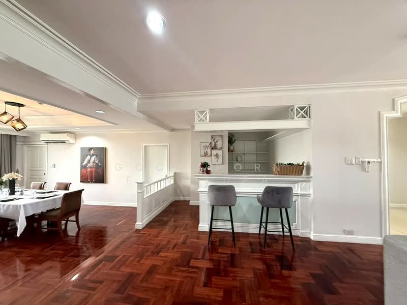 Apartment at Sukhumvit 43, Bangkok, Khlong Tan Nua, Watthana, Bangkok, 4 Bedrooms, 320 sqm, Apartment For Rent, by Gochaporn Fongsupa, 11739656 - DDproperty.com